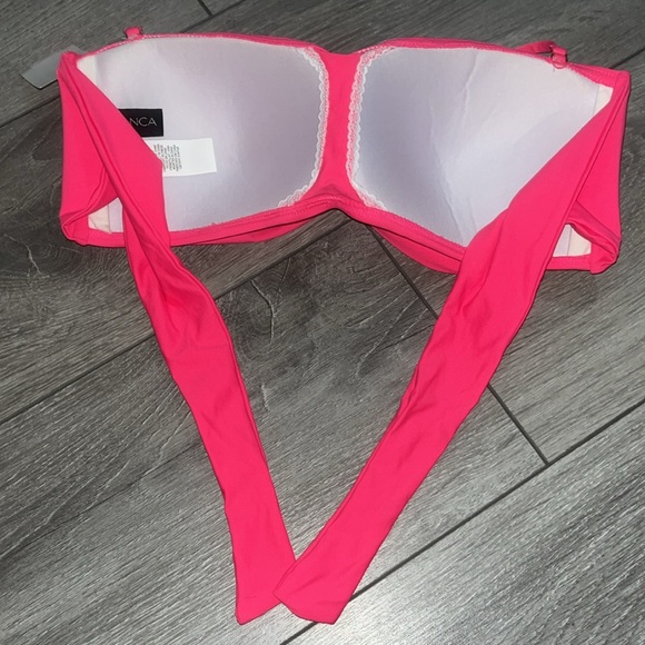 NWT La Blanca Island Goddess Know Twist Bandeau Bikini Top - Picture 4 of 6